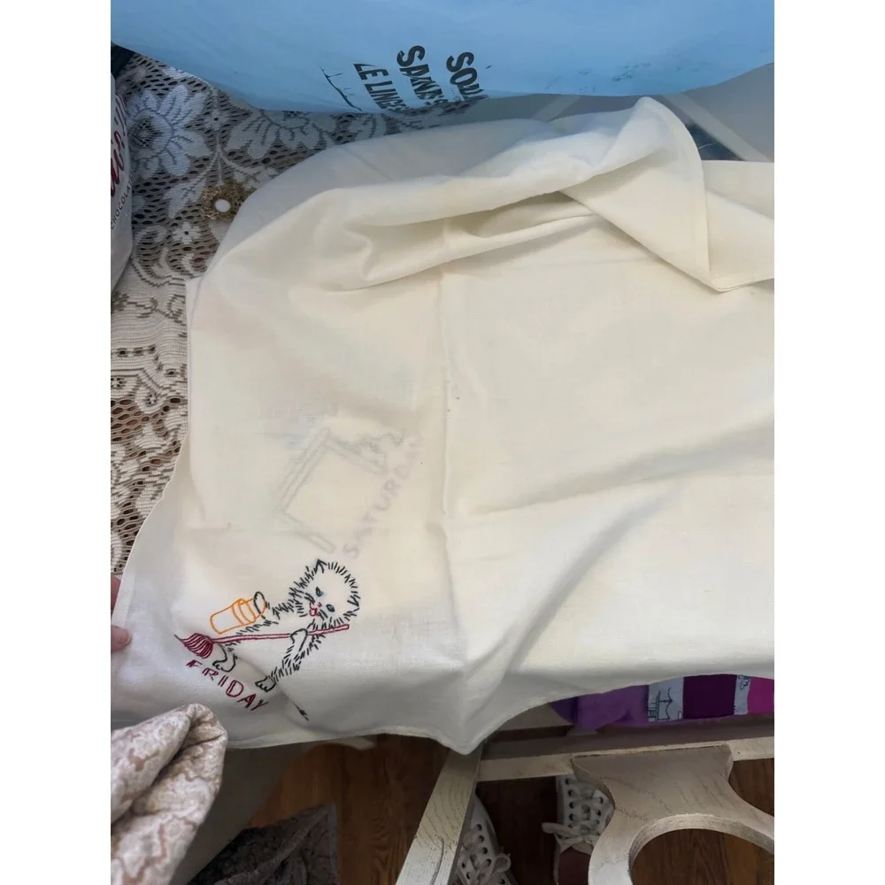 Vintage Hand Embroidered Kitten Days of the Week Tea Towels Friday Saturday Set